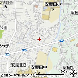 安慶田第一公園周辺の地図