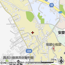 沖縄県うるま市上江洲105-2周辺の地図