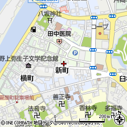 大分県臼杵市新町672周辺の地図