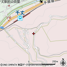 愛媛県八幡浜市郷3-714周辺の地図