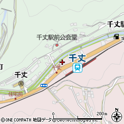 愛媛県八幡浜市郷3-7周辺の地図