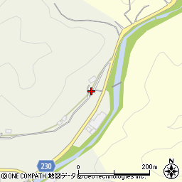 愛媛県大洲市新谷甲14周辺の地図