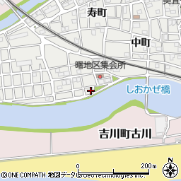 高知県香南市赤岡町松ケ瀬8-23周辺の地図