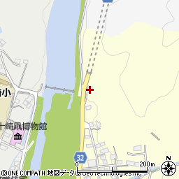 愛媛県喜多郡内子町平岡甲323周辺の地図