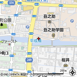 ファミリーマート高知北本町店周辺の地図