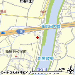 高知県高知市布師田2075周辺の地図