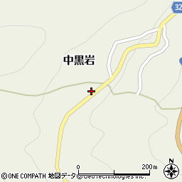 愛媛県上浮穴郡久万高原町中黒岩1524周辺の地図