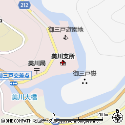 久万高原町美川支所周辺の地図