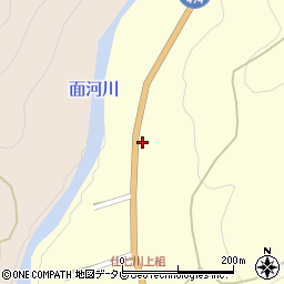 愛媛県上浮穴郡久万高原町東川831-1周辺の地図