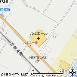 クリーニングの白鳥ルミエール椎田店周辺の地図