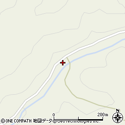 愛媛県上浮穴郡久万高原町前組446周辺の地図