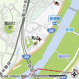 福岡県直方市丸山町2-24周辺の地図