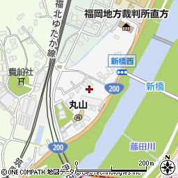 福岡県直方市丸山町2-11周辺の地図
