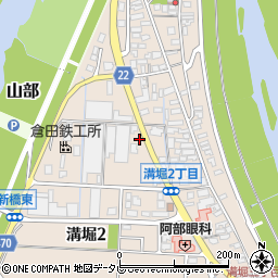 福岡県直方市溝堀周辺の地図
