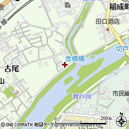 和歌山県田辺市古尾6-3周辺の地図