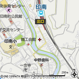 湯川美容室周辺の地図