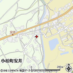 愛媛県西条市小松町安井521周辺の地図