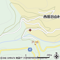 徳島県三好市西祖谷山村戸ノ谷107周辺の地図