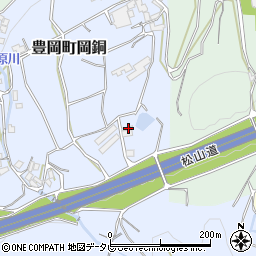 愛媛県四国中央市豊岡町岡銅241-5周辺の地図