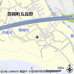 愛媛県四国中央市豊岡町五良野周辺の地図
