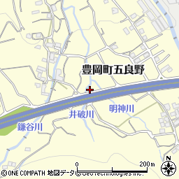 愛媛県四国中央市豊岡町五良野147周辺の地図