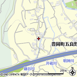 愛媛県四国中央市豊岡町五良野255周辺の地図