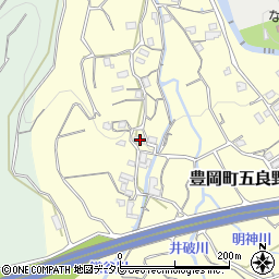 愛媛県四国中央市豊岡町五良野253周辺の地図