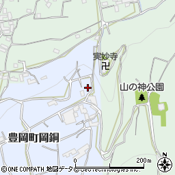 愛媛県四国中央市豊岡町岡銅195-2周辺の地図