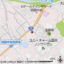 愛媛県四国中央市川之江町811-1周辺の地図