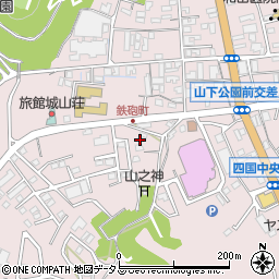 愛媛県四国中央市川之江町1027-26周辺の地図