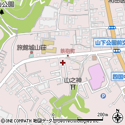 愛媛県四国中央市川之江町1027-28周辺の地図