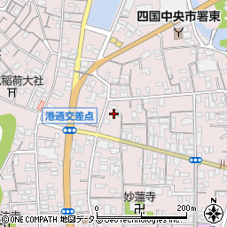 愛媛県四国中央市川之江町1585-2周辺の地図