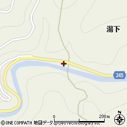 徳島県吉野川市美郷湯下8周辺の地図