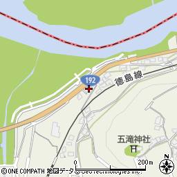 徳島県三好郡東みよし町中庄1444-3周辺の地図