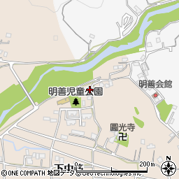 徳島県徳島市上八万町下中筋319-1周辺の地図