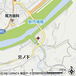 徳島県美馬市穴吹町穴吹市場102-5周辺の地図