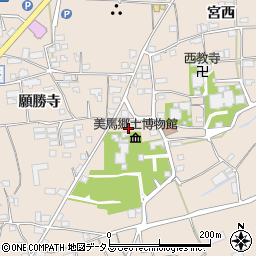 徳島県美馬市美馬町願勝寺10-17周辺の地図