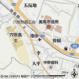 徳島県美馬市穴吹町穴吹池田8周辺の地図