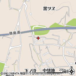 徳島県美馬市美馬町中耕地19周辺の地図