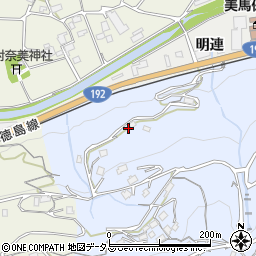 徳島県美馬市穴吹町口山尾山195周辺の地図