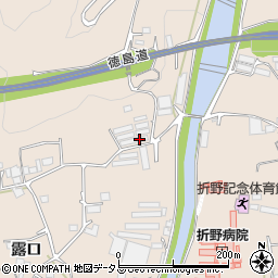 徳島県美馬市美馬町露口67周辺の地図