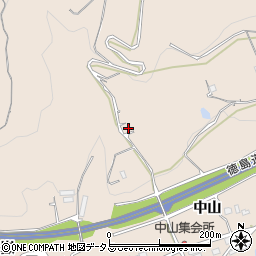 徳島県美馬市美馬町中山21-22周辺の地図