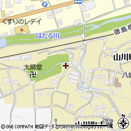 徳島県吉野川市山川町古城67周辺の地図
