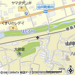 徳島県吉野川市山川町古城138-1周辺の地図