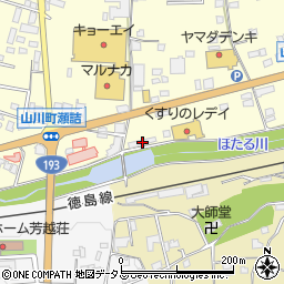 徳島県吉野川市山川町前川125周辺の地図