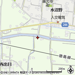 徳島県吉野川市川島町学西出目50周辺の地図