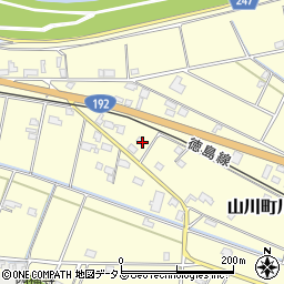 徳島県吉野川市山川町川田867周辺の地図