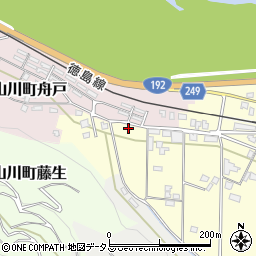 徳島県吉野川市山川町川田13周辺の地図