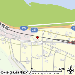 徳島県吉野川市山川町川田4周辺の地図