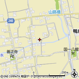 徳島県吉野川市鴨島町山路1261周辺の地図